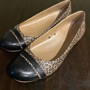 Crocs Leopard Animal Print Comfort Ballet Flats Comfort Shoes Women’s 10 Tan